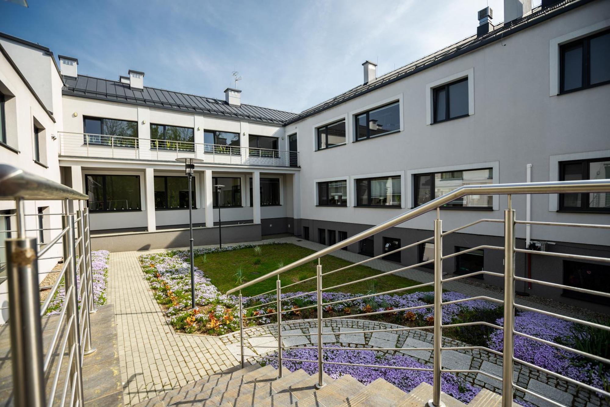 Centrum Rehabilitacji Spolecznej I Zawodowej Zaz Sloneczne Wzgorze Tarnau Exterior foto